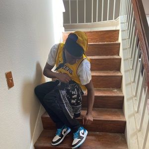 Meet your Posher, Isaac